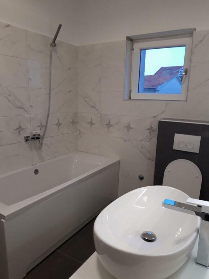 Guesthouse Brajković Vodice Eksteriør billede